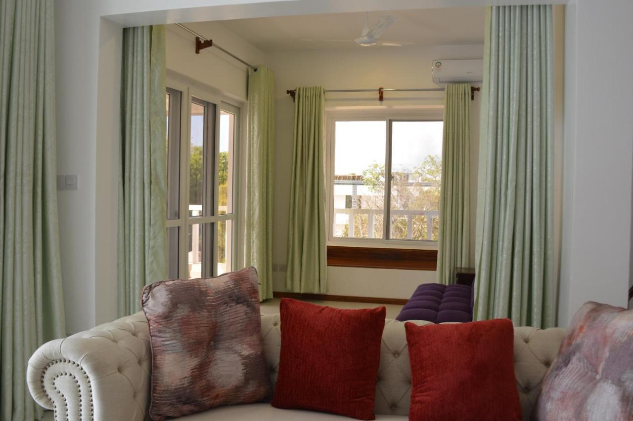 Fiorella Beach House, Диани Бийч Екстериор снимка