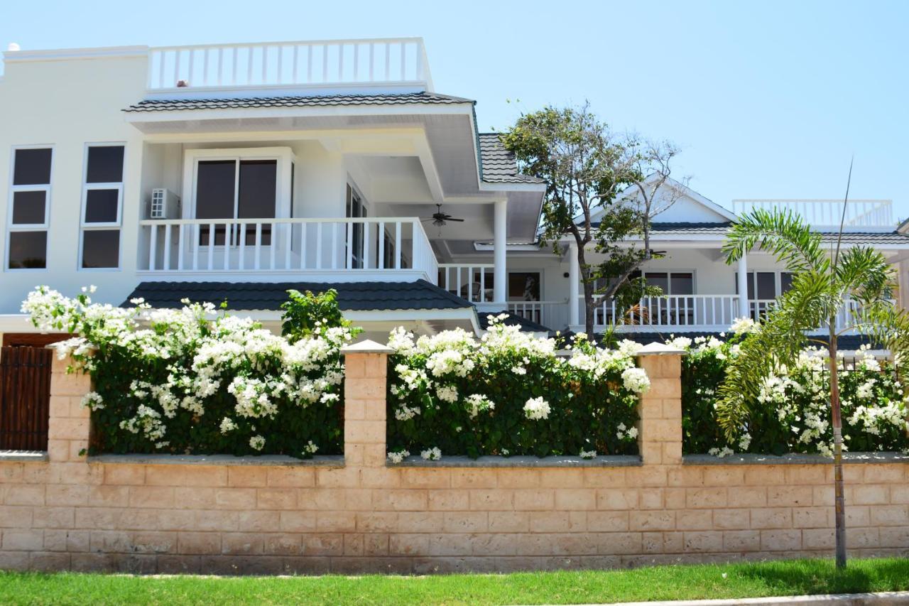 Fiorella Beach House, Диани Бийч Екстериор снимка