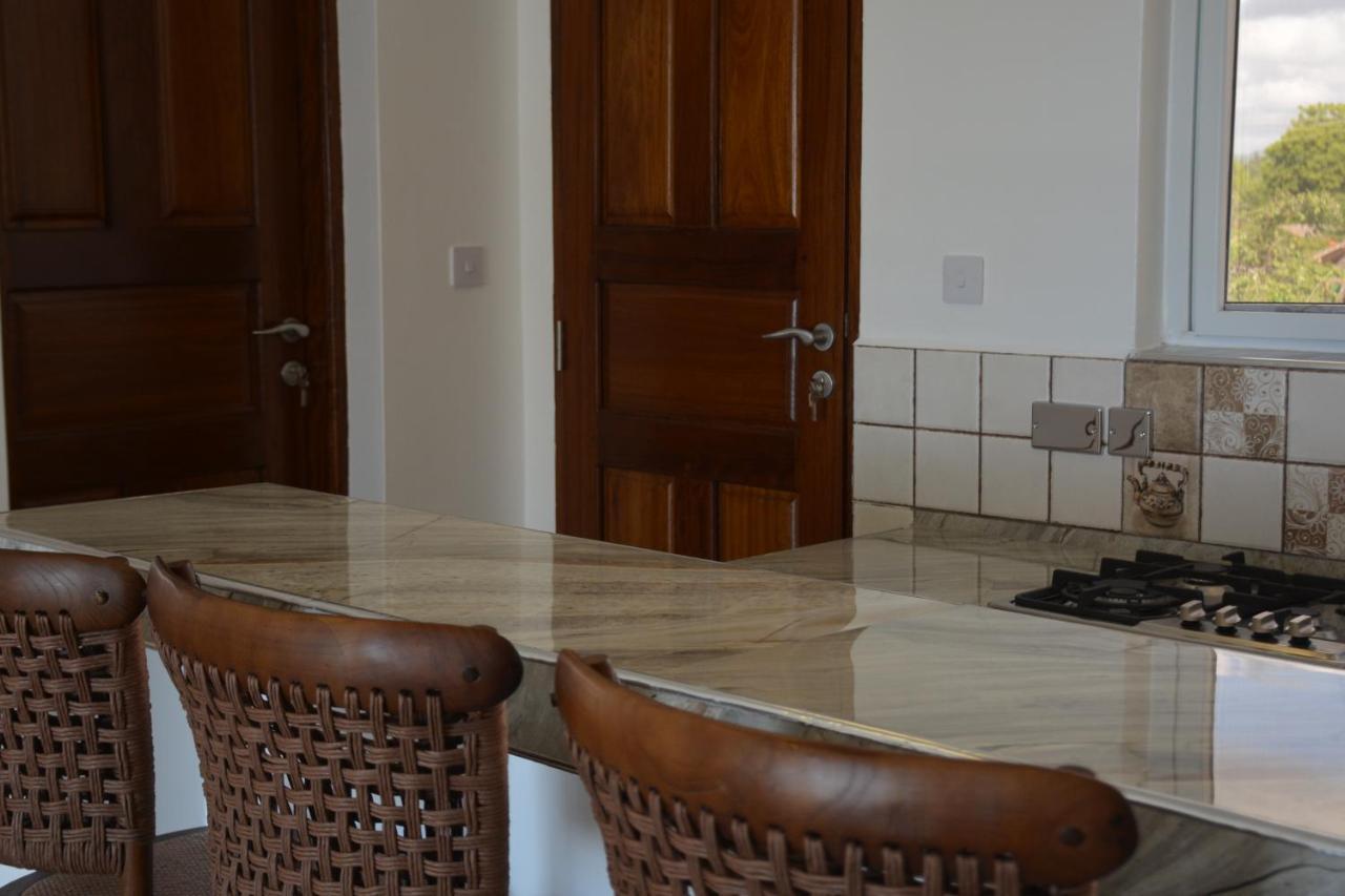Fiorella Beach House, Диани Бийч Екстериор снимка